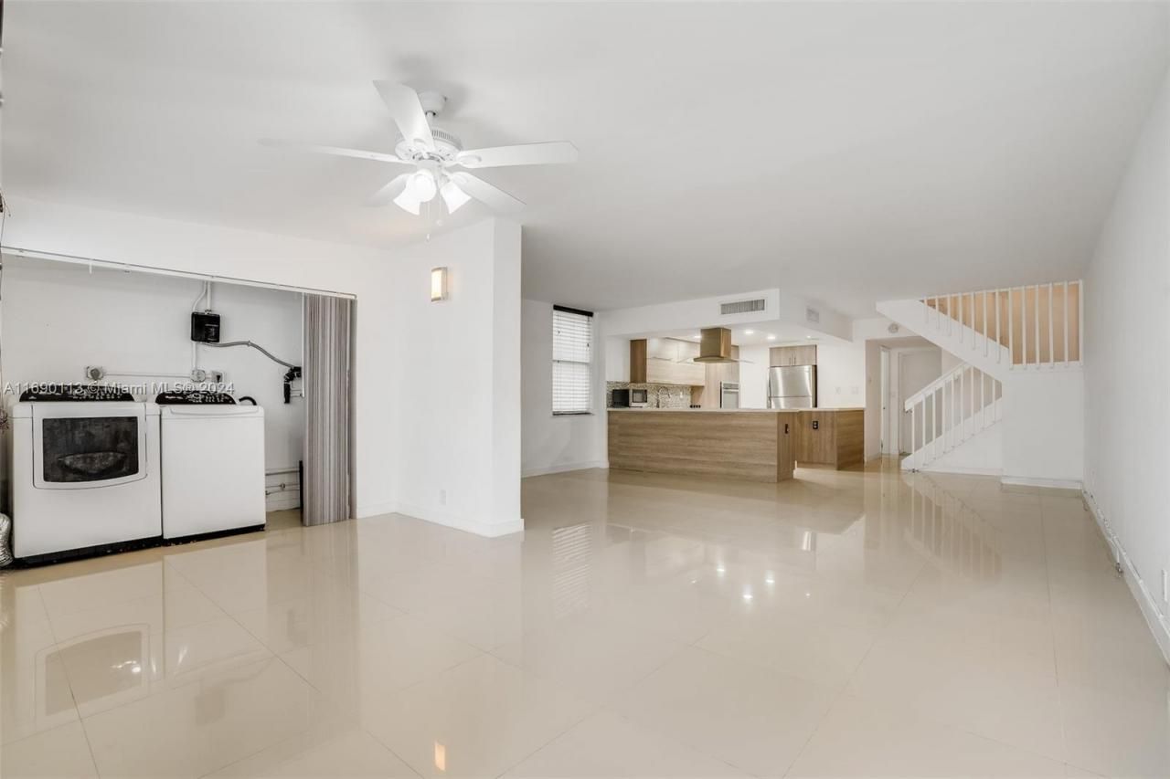 20350 W Country Club Dr, Unit 120-4, Aventura, FL 33180 Photo