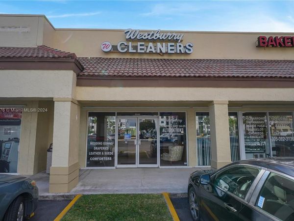 9848 sw 137 ave, Miami, FL 33186