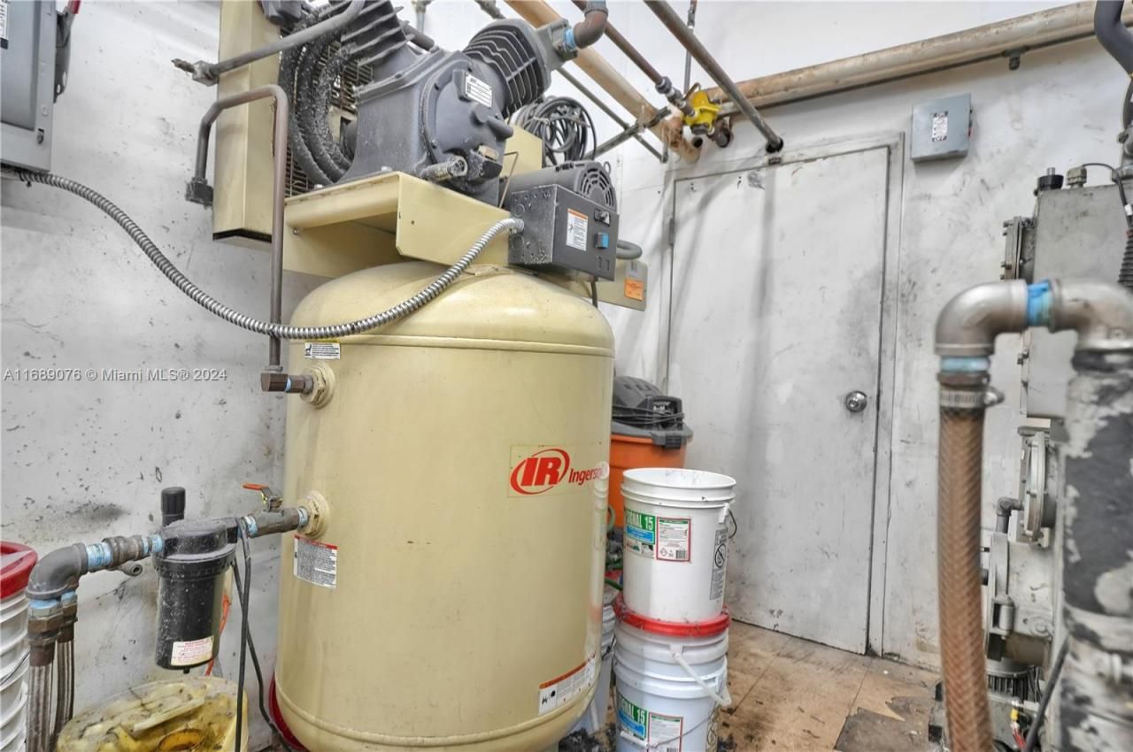 9848 SW 137 Ave, Miami, FL 33186 Photo