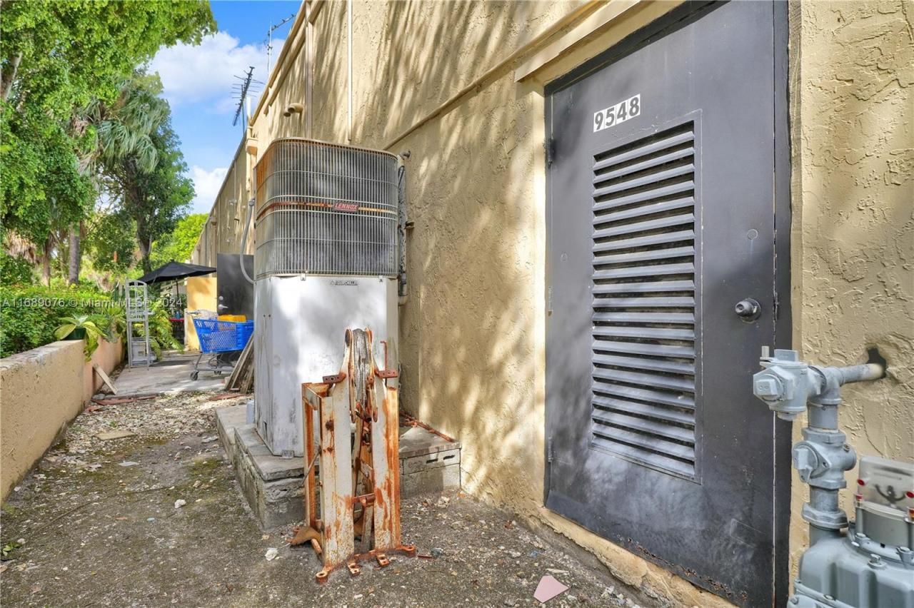 9848 SW 137 Ave, Miami, FL 33186 Photo