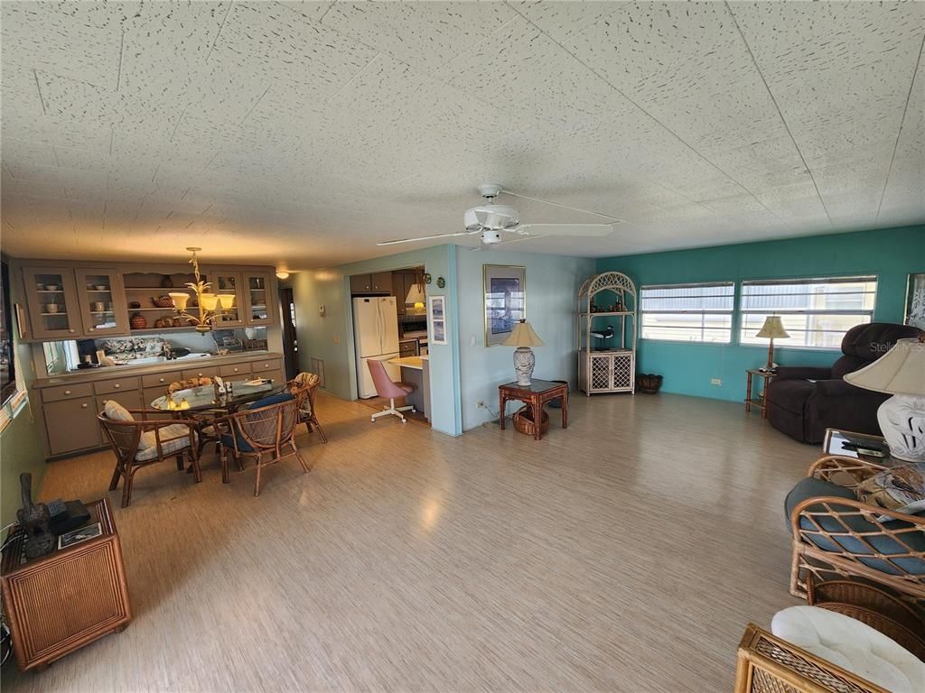 5317 Chateau Lane, Bradenton, FL 34207 Photo