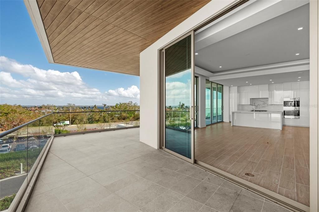 1591 Gulf Of Mexico Drive, Unit 413, Longboat Key, FL 34228 Photo