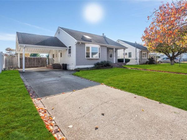 128 Gracie Drive, North Babylon, NY 11703