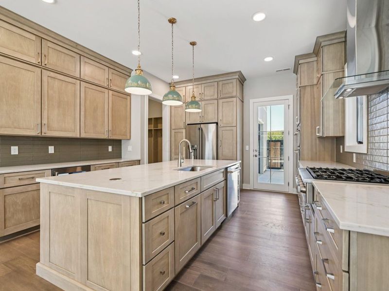 2841 Katmai Drive, Columbus, OH 43228 Photo 12