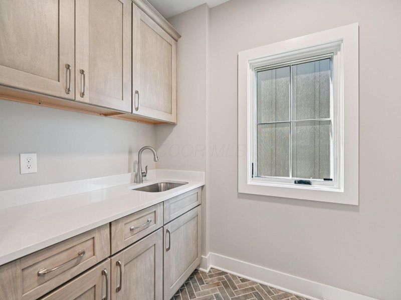 2841 Katmai Drive, Columbus, OH 43228 Photo 33