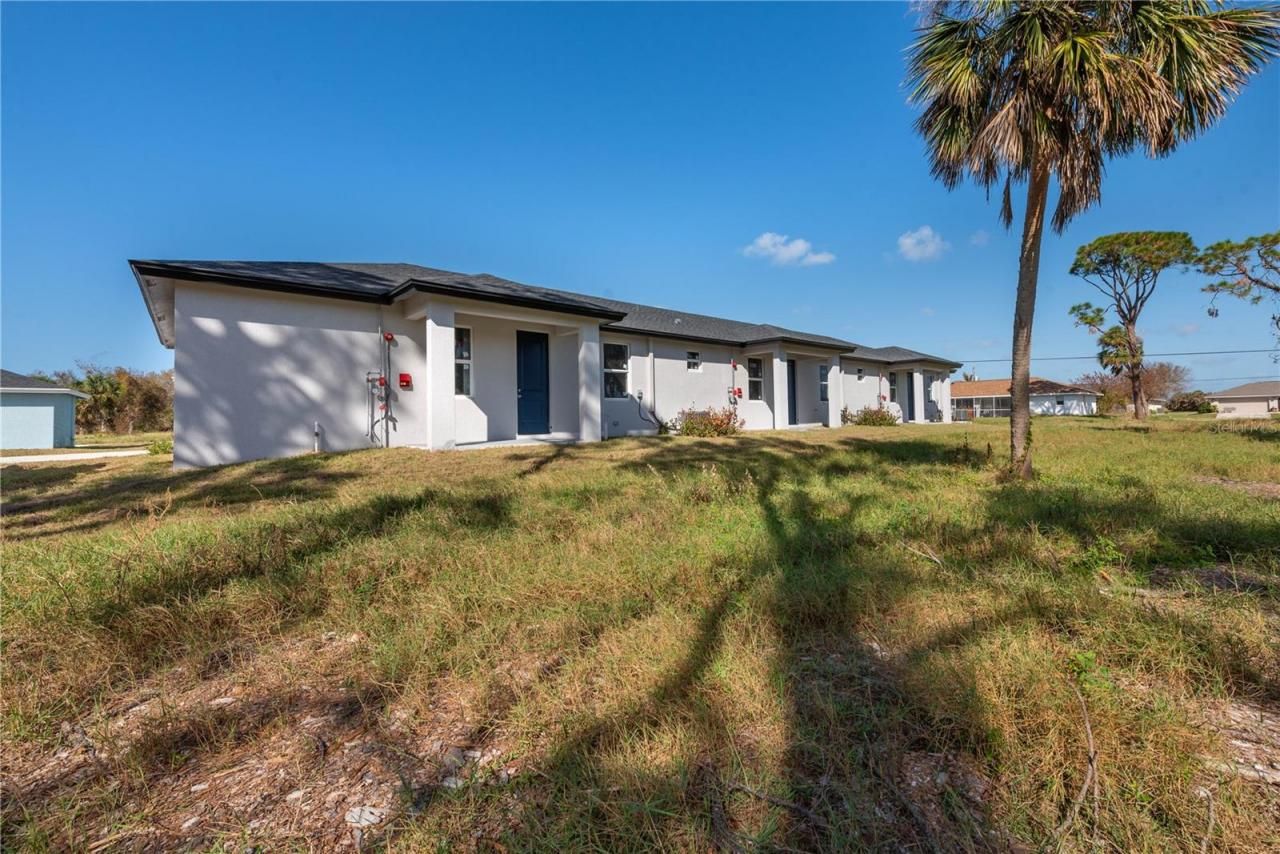 246 Rotonda Boulevard, Rotonda West, FL 33947 Photo