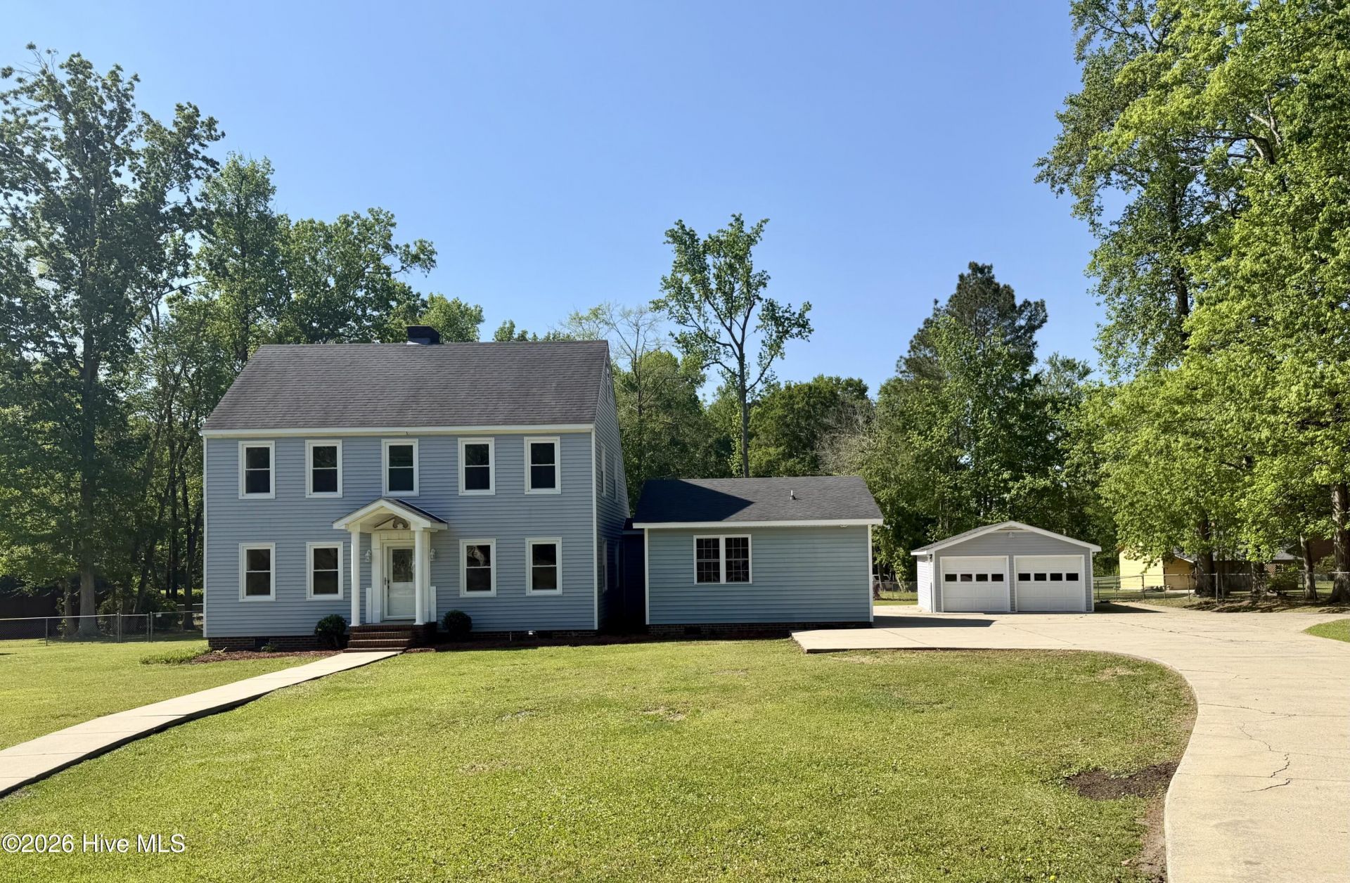 2443 Creekside Road, Kinston, NC 28504 Main Photo