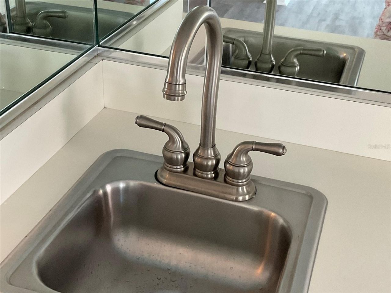 7861 Pine Trace Drive, Unit 7861, Sarasota, FL 34243 Photo