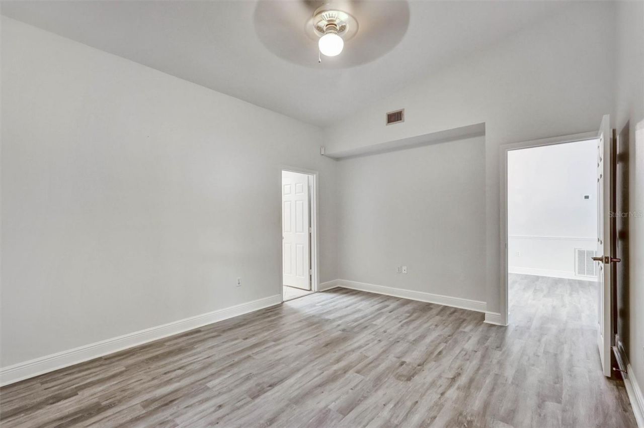 7861 Pine Trace Drive, Unit 7861, Sarasota, FL 34243 Photo