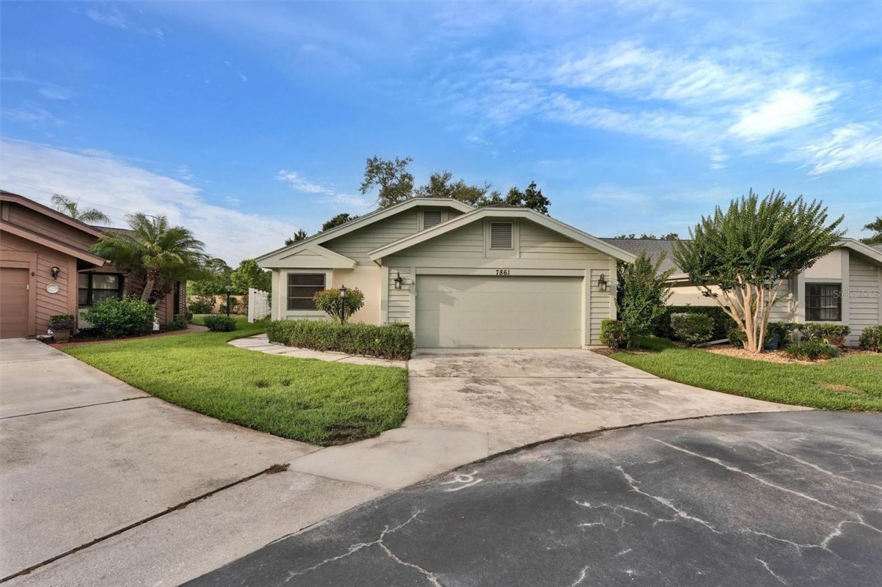 7861 Pine Trace Drive, Unit 7861, Sarasota, FL 34243 Photo