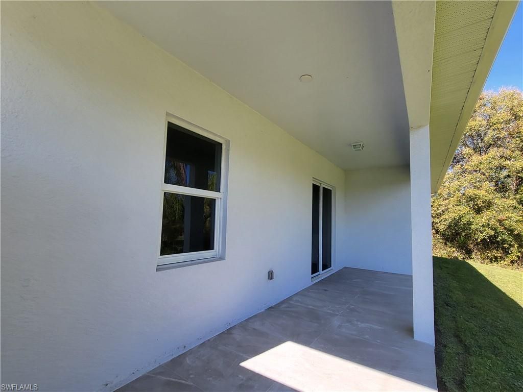 6022 Thrush Ave, Fort Myers, FL 33905 Photo