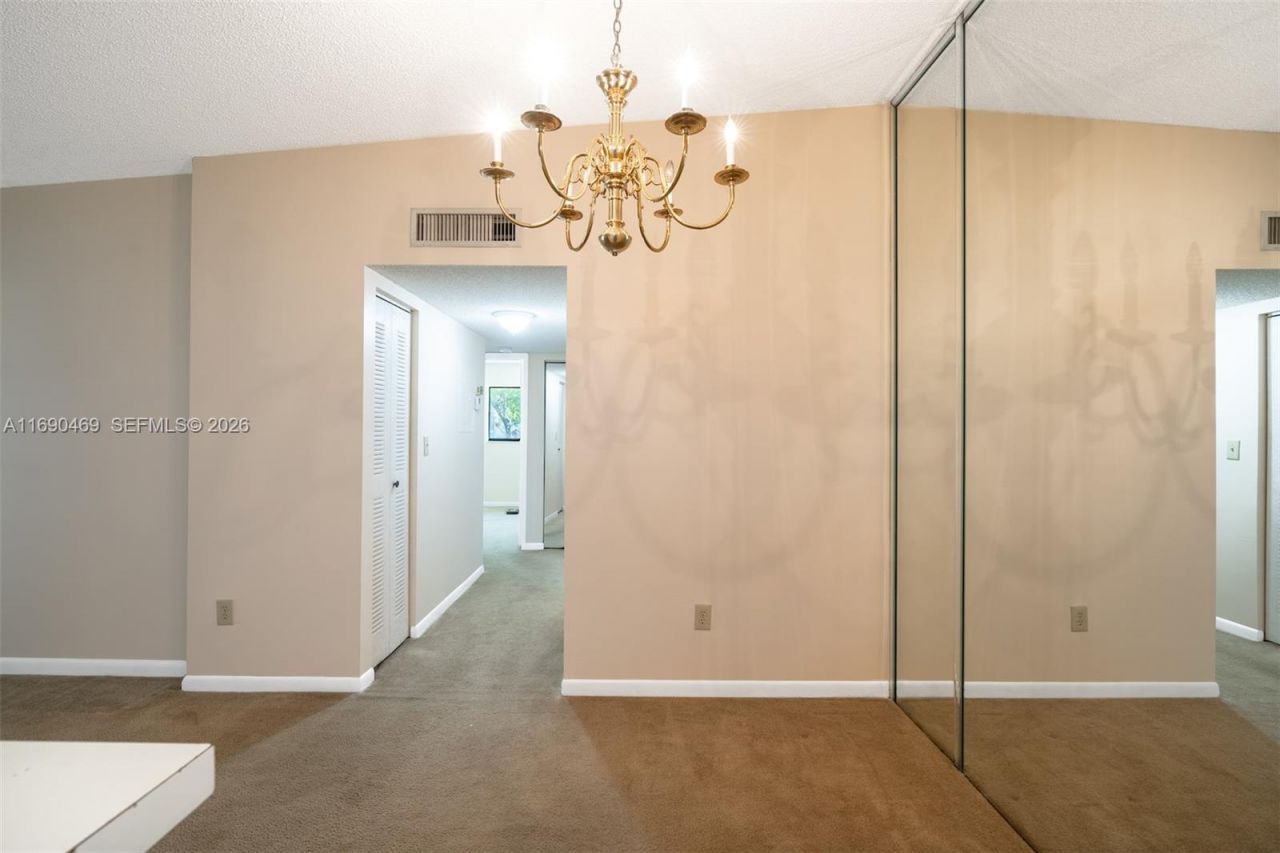 10869 W Clairmont Cir, Unit 209, Tamarac, FL 33321 Photo