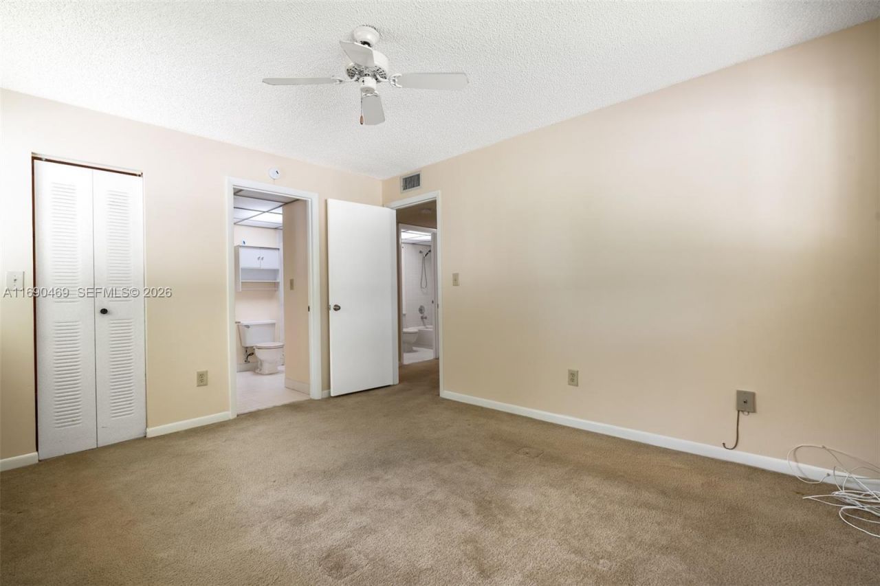 10869 W Clairmont Cir, Unit 209, Tamarac, FL 33321 Photo