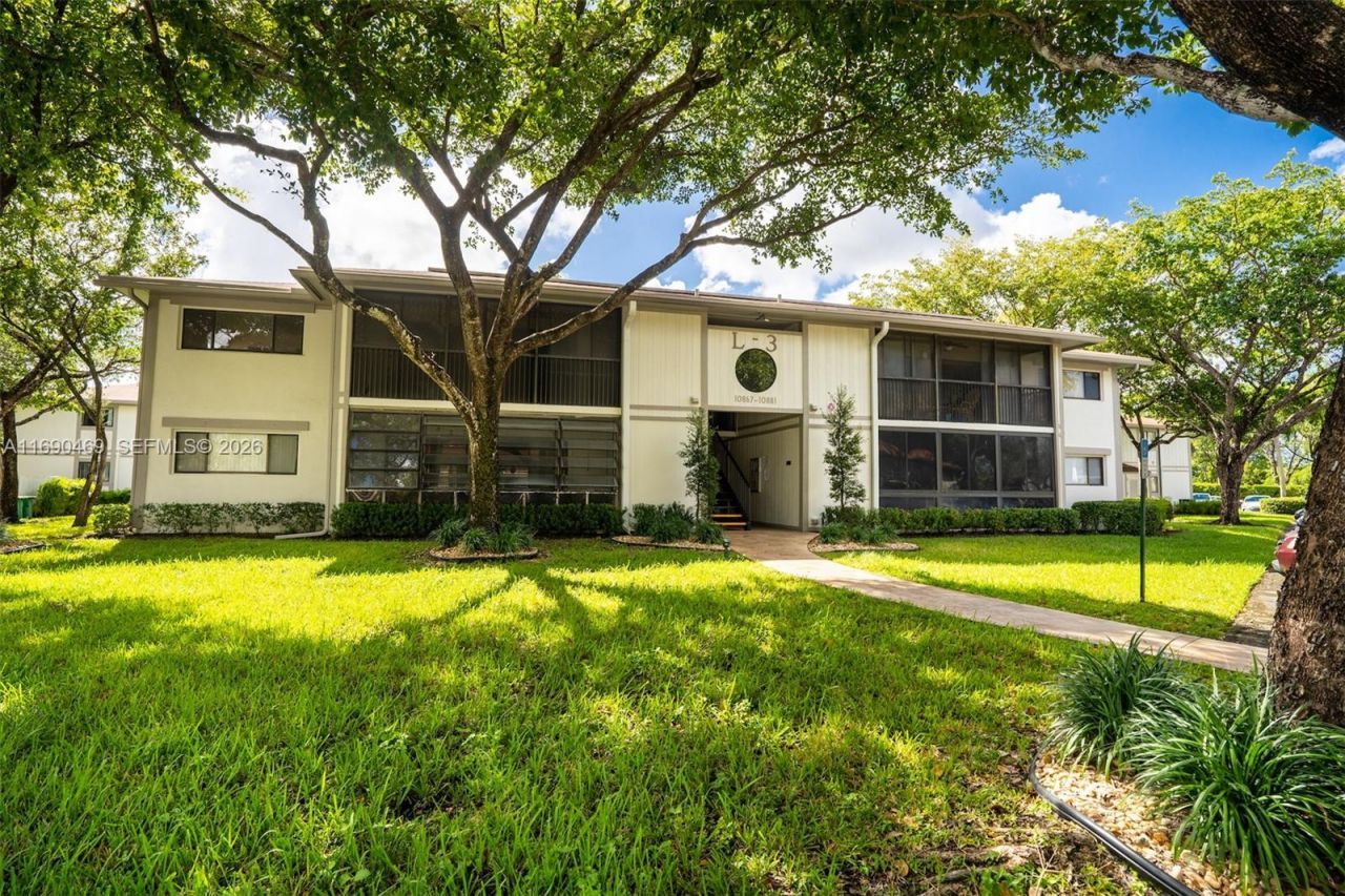 10869 W Clairmont Cir, Unit 209, Tamarac, FL 33321 Photo