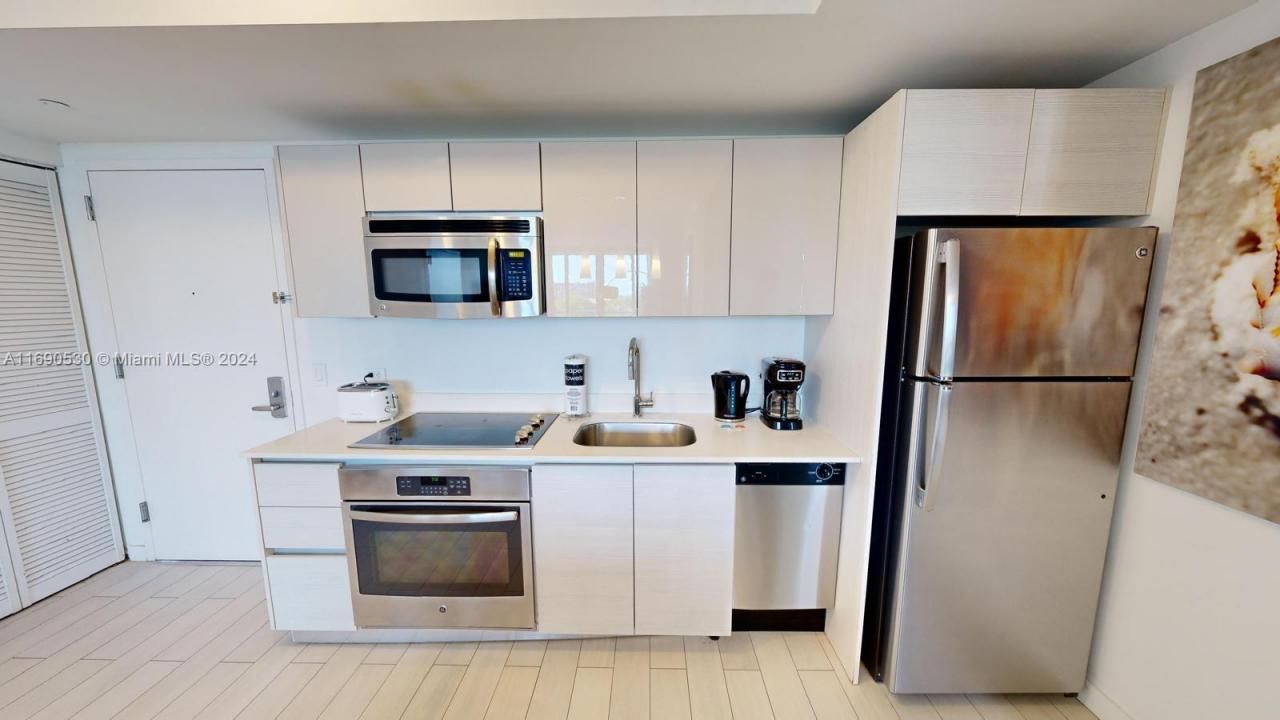 2602 E Hallandale Beach Blvd, Unit R610, Hallandale Beach, FL 33009 Photo