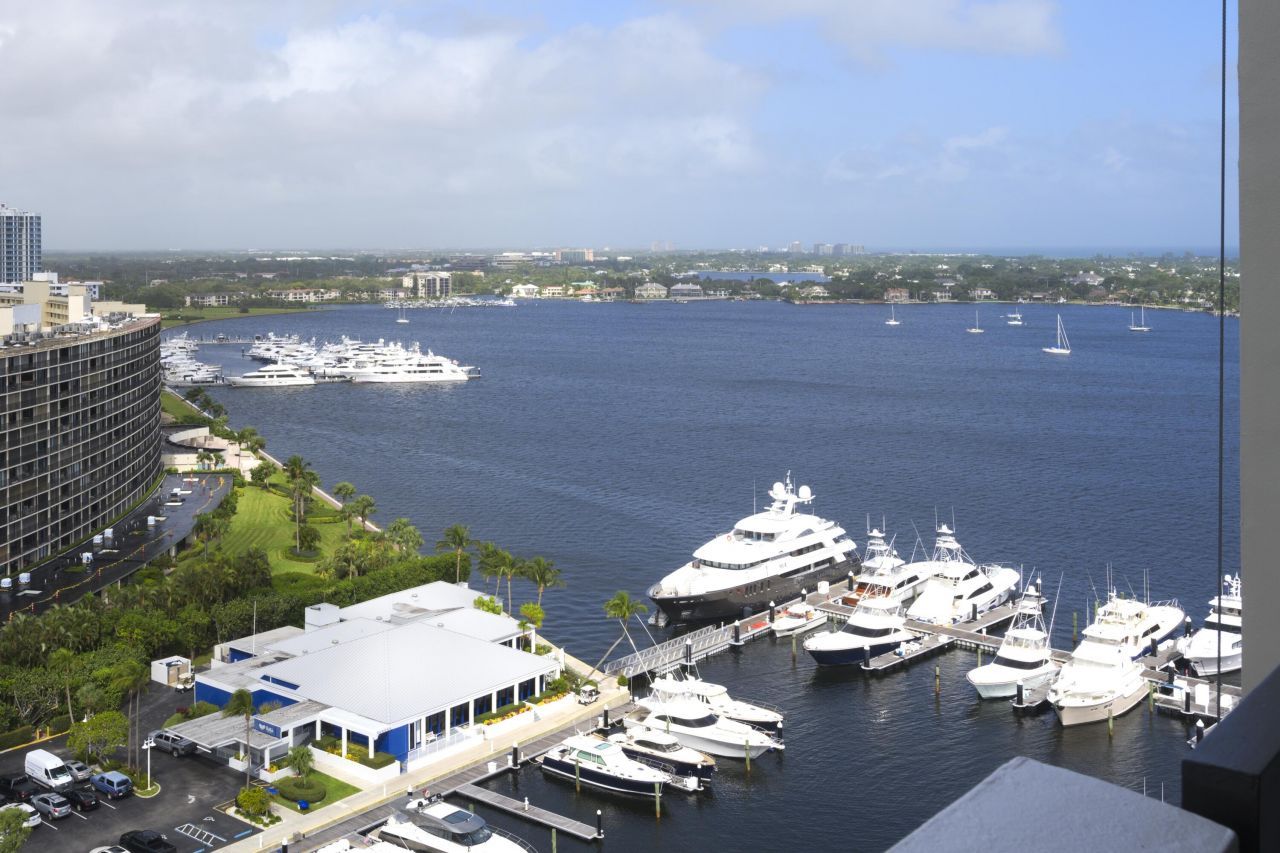 108 Lakeshore Drive, Unit T-38, North Palm Beach, FL 33408 Photo