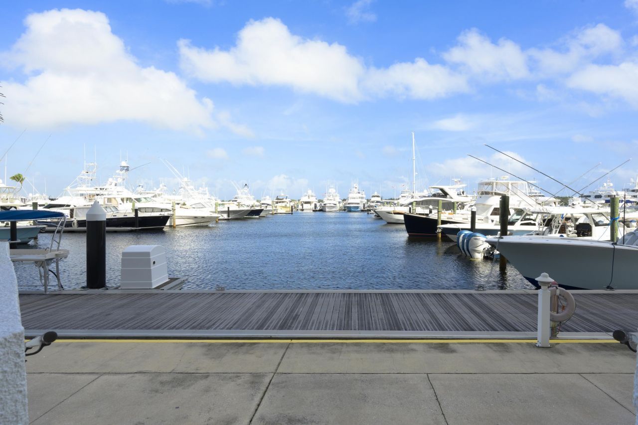 108 Lakeshore Drive, Unit T-38, North Palm Beach, FL 33408 Photo