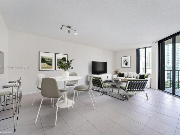 520 Brickell Key Dr, Unit A1812, Miami, FL 33131