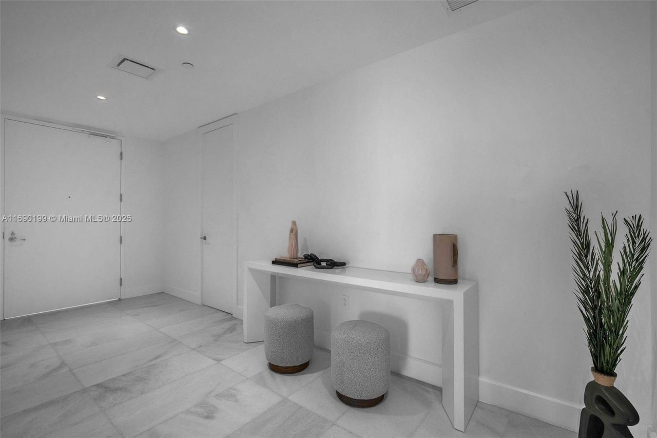 700 NE 26th Ter, Unit 1001, Miami, FL 33137 Photo