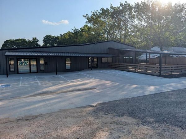 920 W Mason Street, Mabank, TX 75147