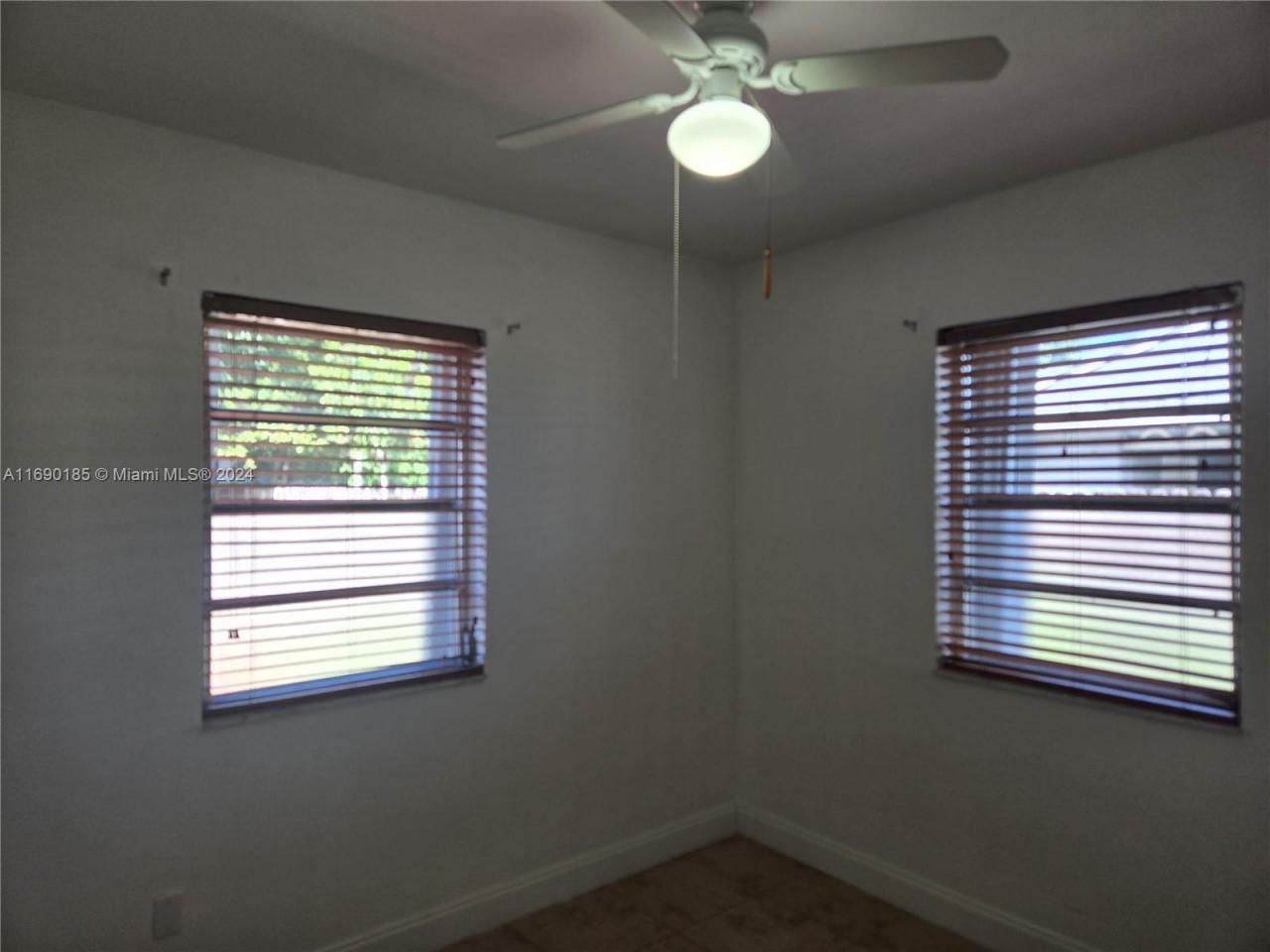 961 E 32nd St, Hialeah, FL 33013 Photo