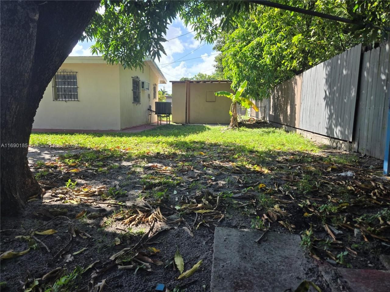 961 E 32nd St, Hialeah, FL 33013 Photo