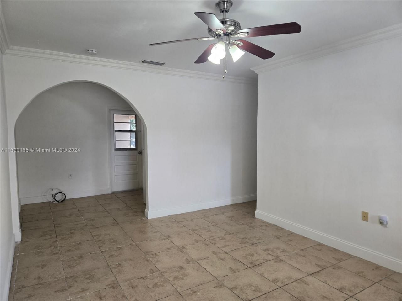 961 E 32nd St, Hialeah, FL 33013 Photo
