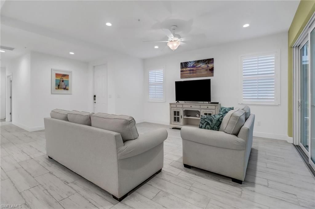6953 Avalon Cir, Unit 1801, Naples, FL 34112 Photo