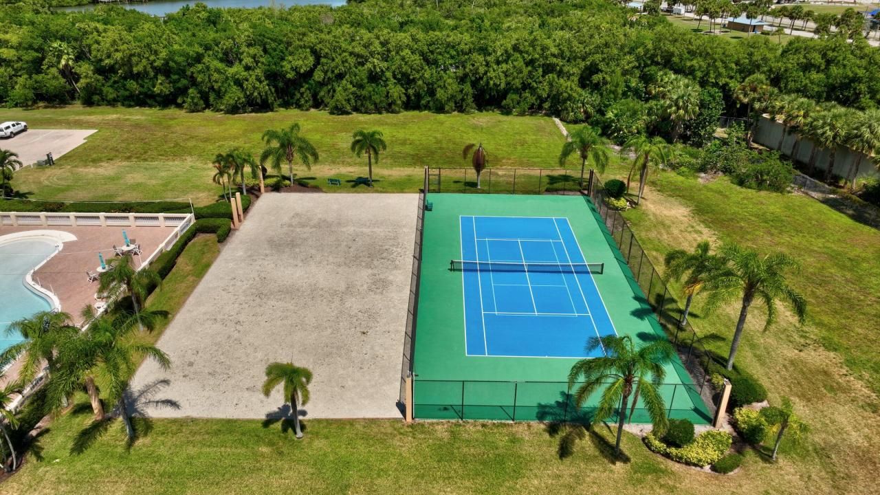 1940 Lynx Drive, Hutchinson Island, FL 34949 Photo