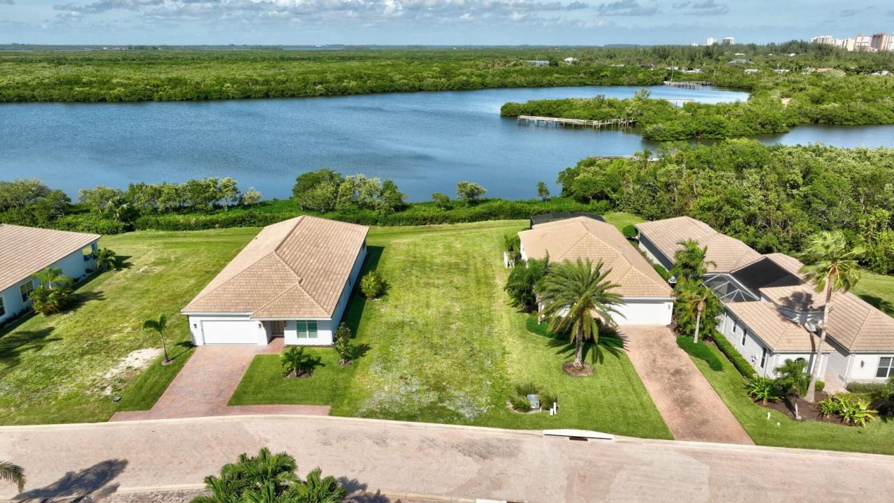 1940 Lynx Drive, Hutchinson Island, FL 34949 Photo