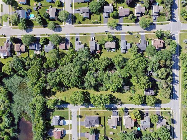 21763 N Deerpath Road, Lake Zurich, IL 60047