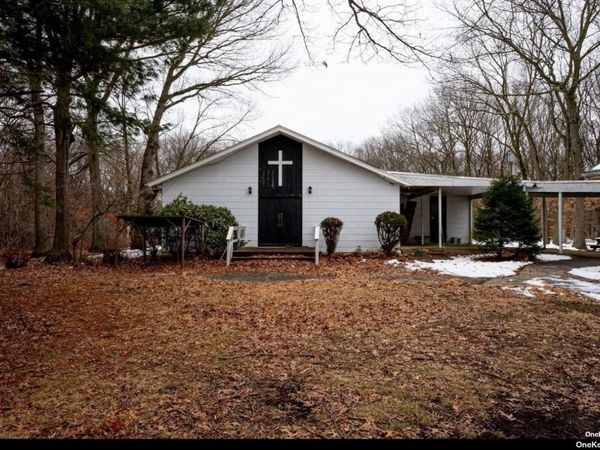 163 Hallock Road, Lake Grove, NY 11755