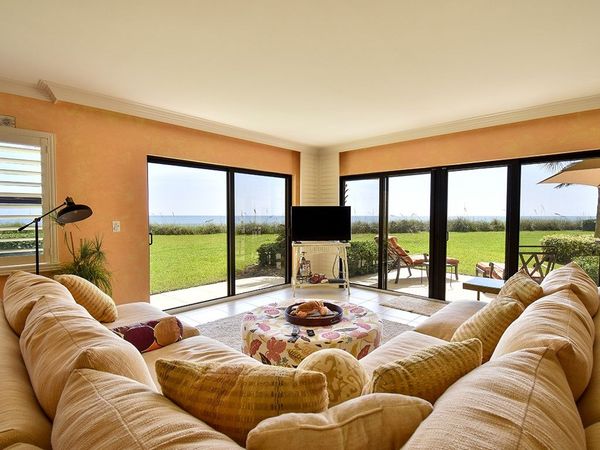 2636 Ocean Drive, Unit 105, Vero Beach, FL 32963