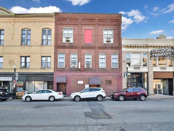 35-37 Fairmount Ave, Boston, MA 02136