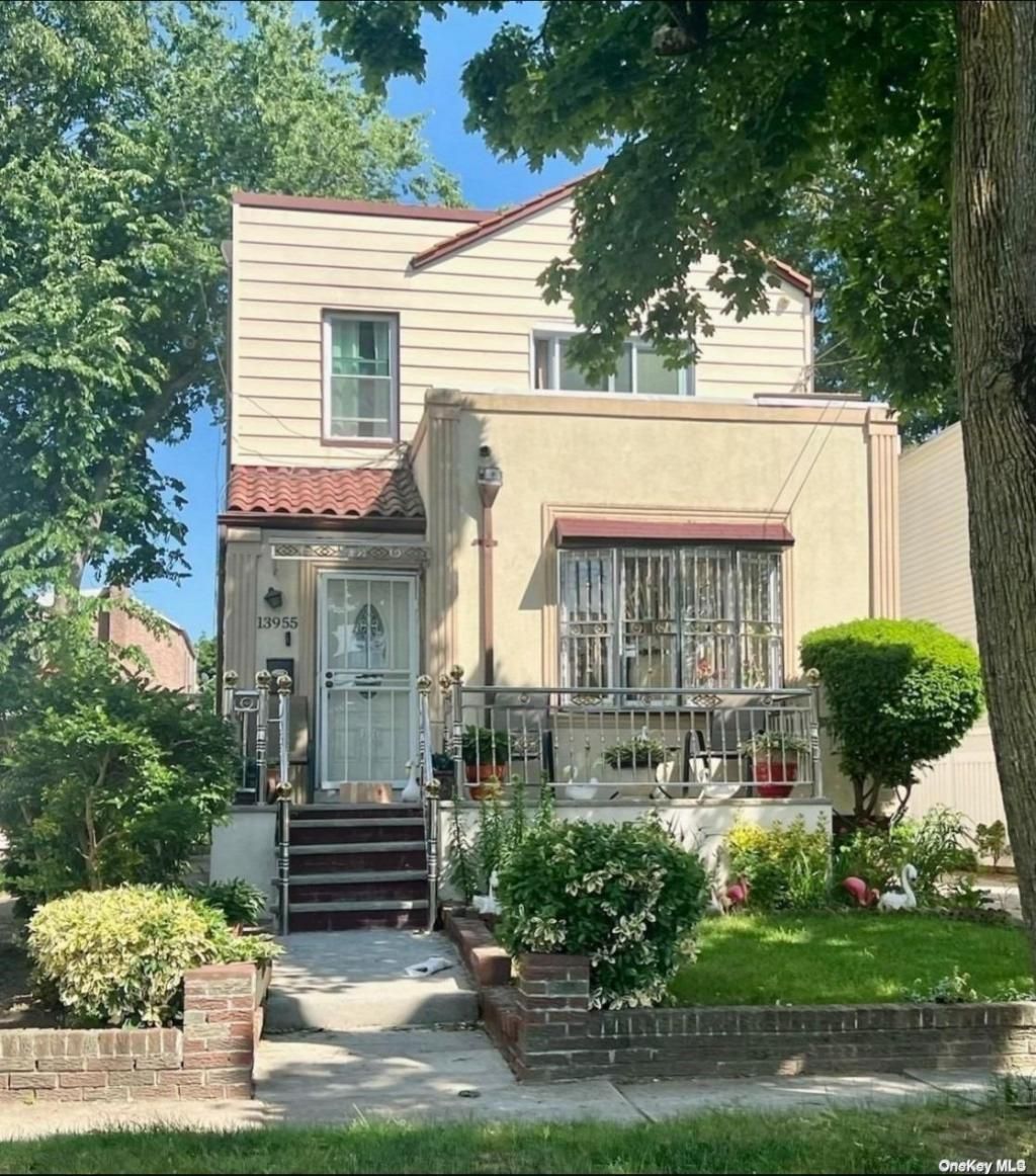 139-55 230th Place, Unit 55, Springfield Gardens, NY 11413 Main Photo