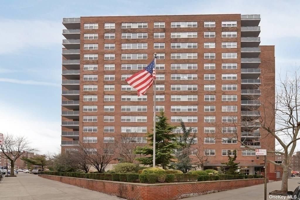111-20 73 Avenue, Unit 15B, Forest Hills, NY 11375 Main Photo