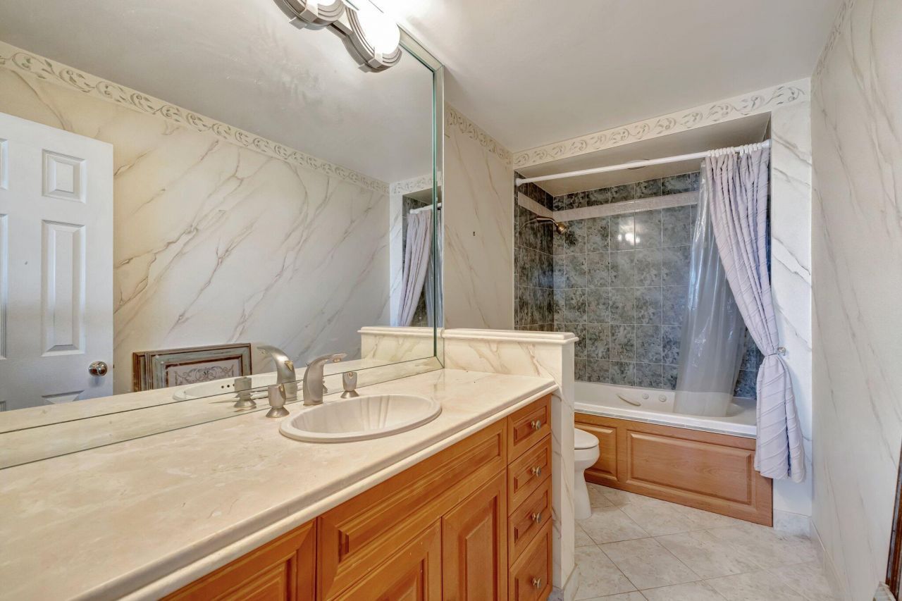 521 N Riverside Drive, Unit 1207, Pompano Beach, FL 33062 Photo