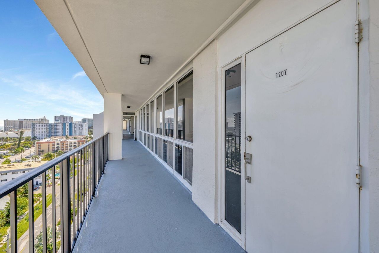521 N Riverside Drive, Unit 1207, Pompano Beach, FL 33062 Photo