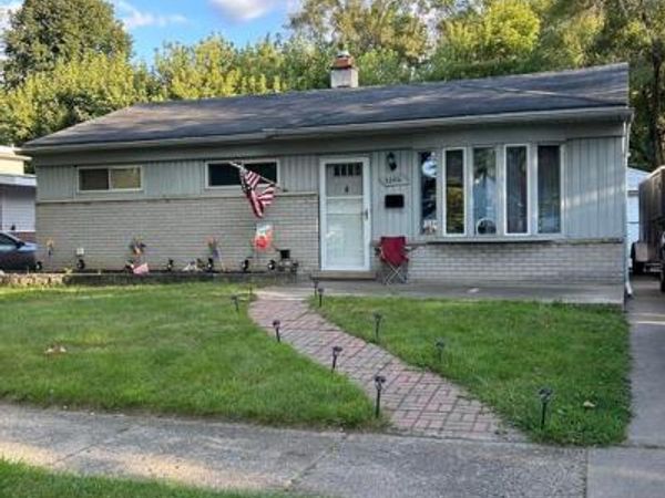 22931 CHAMPAIGN Street, Taylor, MI 48180