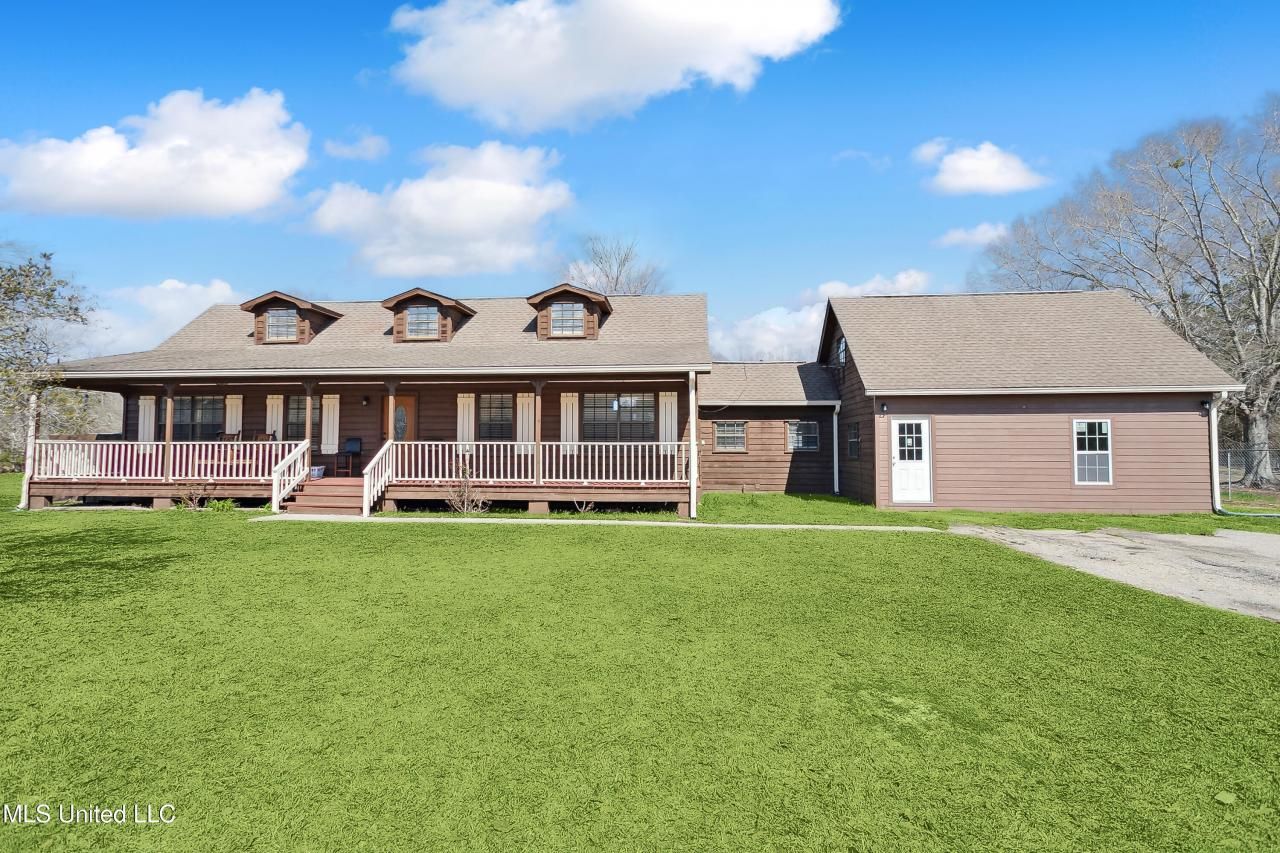 27 Hartman Road, Carriere, MS 39426 Main Photo