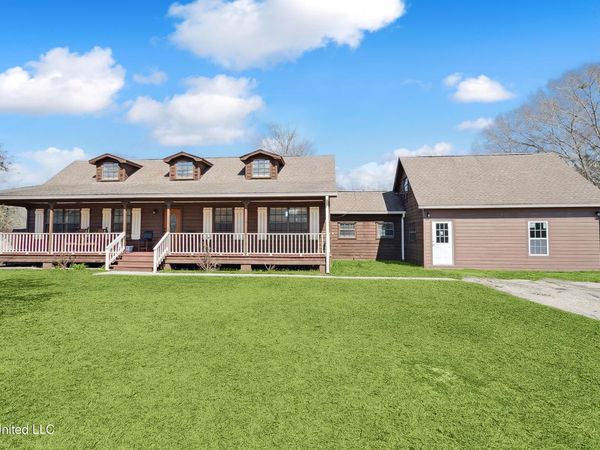 27 Hartman Road, Carriere, MS 39426