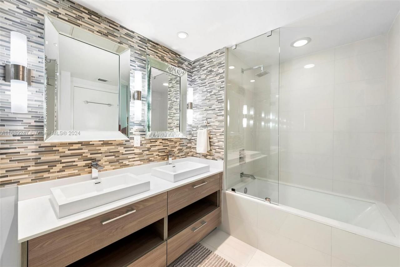 1300 S Miami Ave, Unit 3402, Miami, FL 33130 Photo