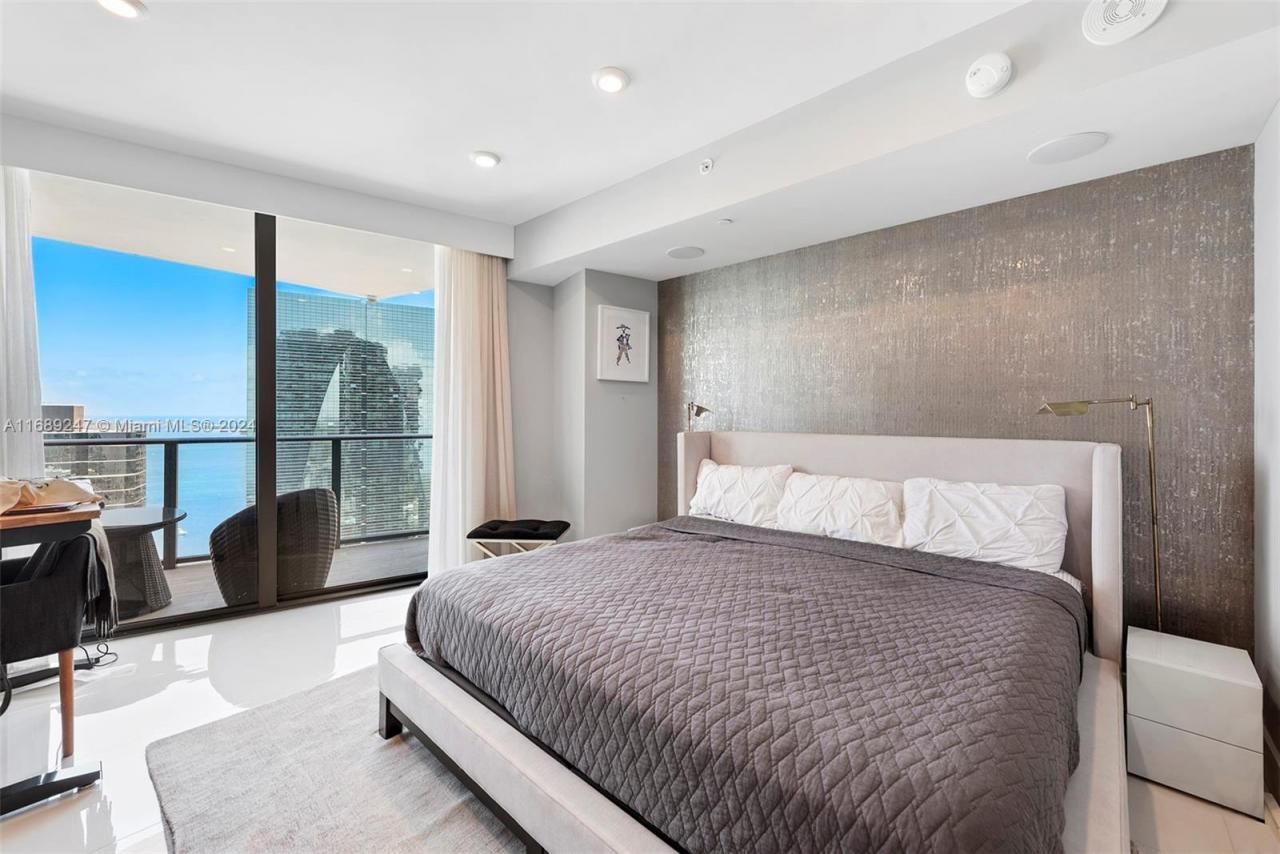 1300 S Miami Ave, Unit 3402, Miami, FL 33130 Photo