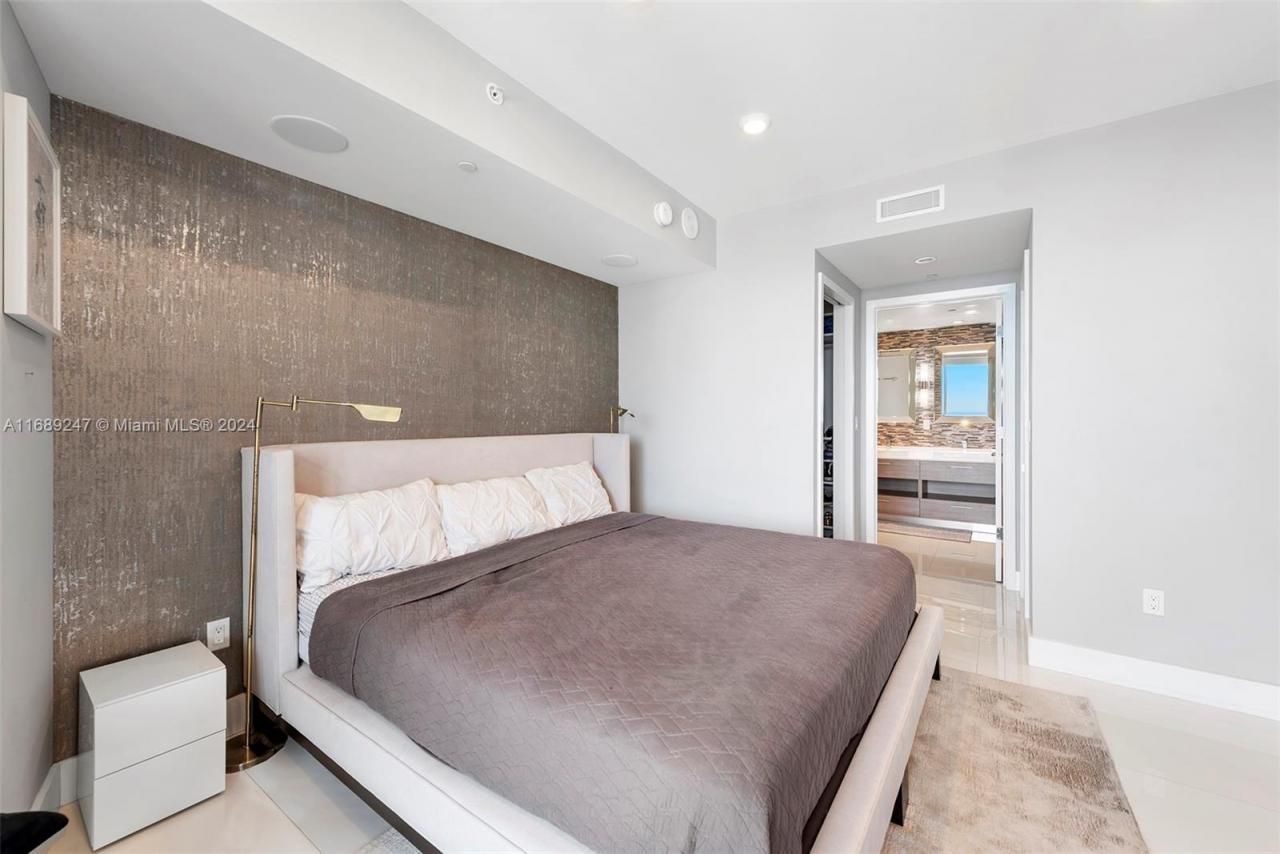 1300 S Miami Ave, Unit 3402, Miami, FL 33130 Photo