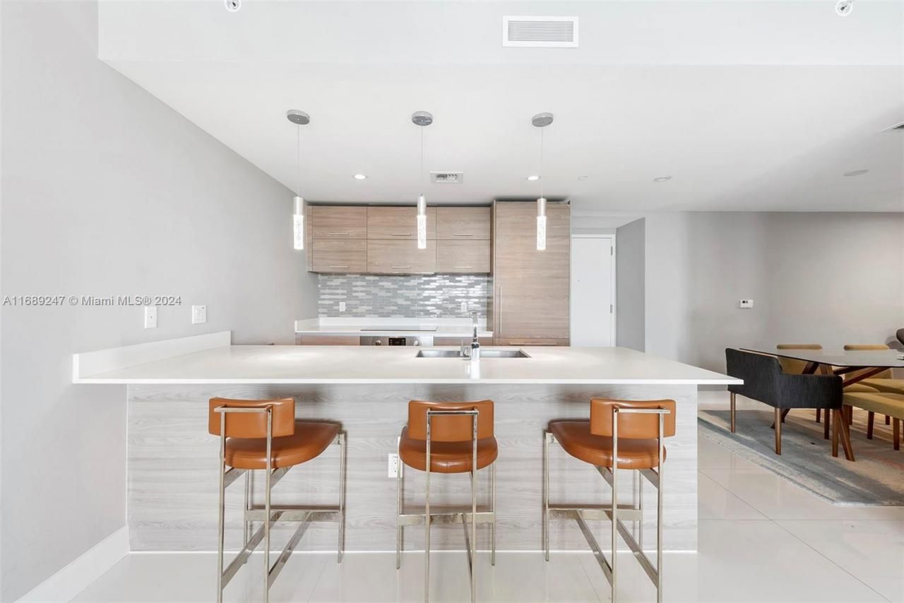 1300 S Miami Ave, Unit 3402, Miami, FL 33130 Photo