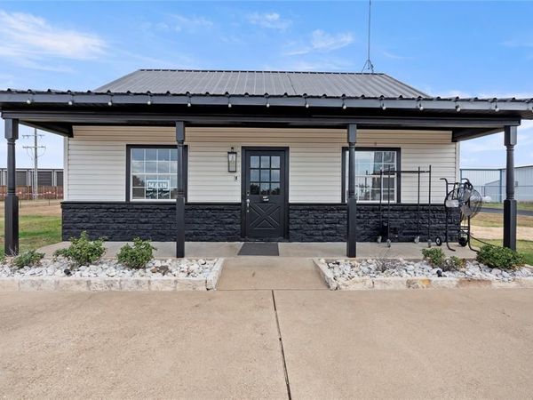 5528 FM933, Whitney, TX 76692