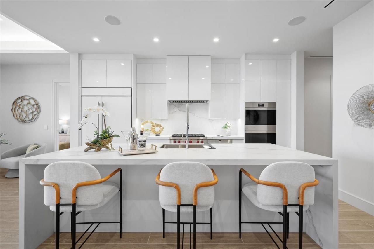 1591 Gulf Of Mexico Drive, Unit 515, Longboat Key, FL 34228 Photo