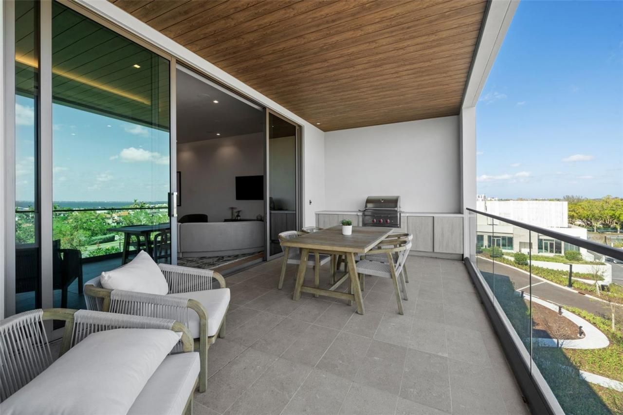 1591 Gulf Of Mexico Drive, Unit 515, Longboat Key, FL 34228 Photo