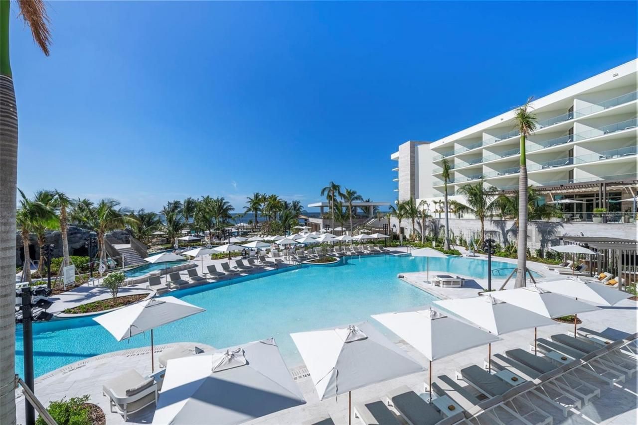 1591 Gulf Of Mexico Drive, Unit 515, Longboat Key, FL 34228 Photo