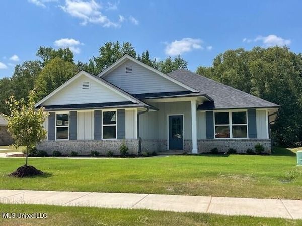 4269 W Olivia Circle, Olive Branch, MS 38654